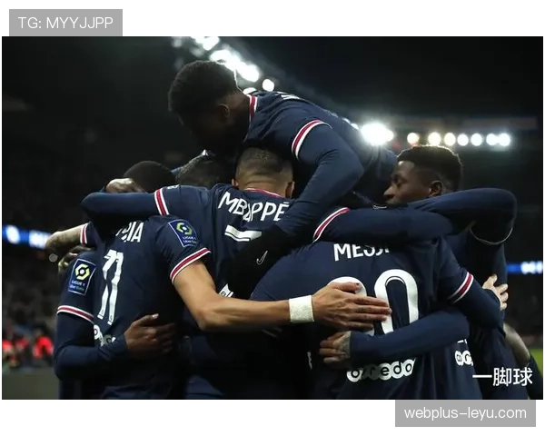 马赛防线稳固助球队状态回暖，联赛表现持续向好引关注